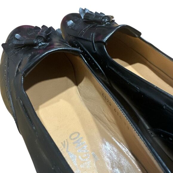 Salvatore Ferragamo black kiltie tassel wingtip loafers main image 6
